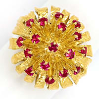 zum Artikel Gelbgoldring als dekorative Blüte mit roten Farbsteinen, S1308
