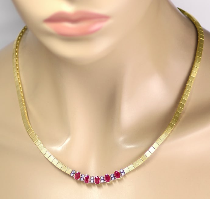 Foto 4 - Elegantes Diamant-Goldcollier Spitzen-Rubine, S5644