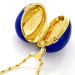 Goldkollier blau emailliertes Ei Medaillon an Goldkette